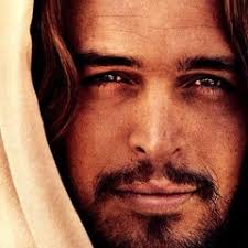 Stream Mina Fam music