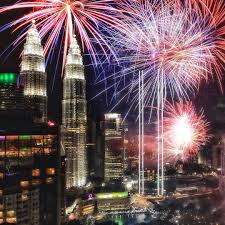 Radek Stefanczyk On Instagram Happy New Year Kualalumpurfireworks Kualalumpur Fireworks Klccfireworks Newy New Year Fireworks Fire Works Kuala Lumpur
