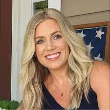 Regina Mango's Instagram, Twitter & Facebook