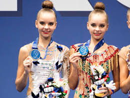 Сестры аверины все улучшали и улучшали свои показатели. Newsru Com Sestry Bliznecy Averiny Podelili Mezhdu Soboj Zoloto Chm Po Hudozhestvennoj Gimnastike