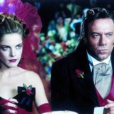 Viaggi di nozze è un film scritto, diretto e interpretato da carlo verdone, il quale veste i panni dei protagonisti e un personaggio secondario. Carlo Verdone Io Natale E Le Donne Che La Vita Mi Ha Regalato Amica