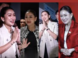 Thailand Youngest Prime Minister Who is Paetongtarn Shinawatra;ज्या वयात  PhD होत नाही, त्या वयात बनली पंतप्रधान! कोण आहे पाएडोंगटार्न चिनावट?|Zee 24  Taas