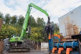 Mit yelp kannst du suchen, empfehlungen teilen und dich mit anderen. Sennebogen Schrott Recycler Klichta Mit Neuem Energieautarken Platzkonzept Baumagazin Online De