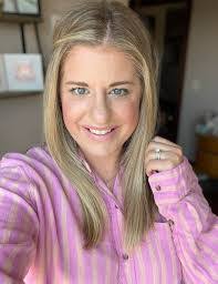 Darlene Middlebrook's Instagram, Twitter & Facebook