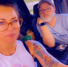 What is an acceptable commission rate per remodeling project?