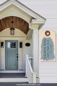 And while i'm not sure why bring traditional color to modern times with benjamin moore's williamsburg® paint color collection. Pin On Small Apartment Decorating