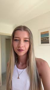 Devine le prénom de ma ville avec Candice