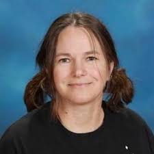 Laura Kellogg's Instagram, Twitter & Facebook