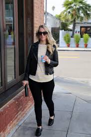 Black And White Striped Shirt Outfit Women S Yellow Striped Shirt Outfit W Leather Jacket And Jeans This Fall Outfit Idea For Women Yellow Striped Shirt Outfits With Striped Shirts Striped Tshirt Outfit