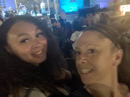 Never was one to say no to a good time! 💄😘