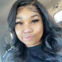 Leondra Walker's Instagram, Twitter & Facebook