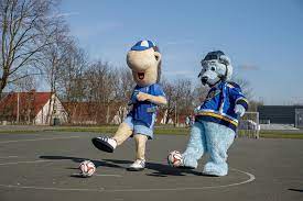 The home of fc schalke 04 on bbc sport online. Fc Schalke 04 Erwin And Louie St Louis Blues Mascot Facebook
