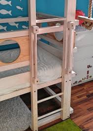 Ein kinderhochbett bietet viele vorteile in kinderzimmern, es ist stabile kinderhochbetten von vielen marken. Etagenbett Mit Rutsche Dein Kinderhochbett De