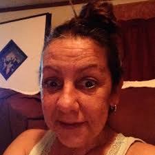 Julie Lentz's Instagram, Twitter & Facebook