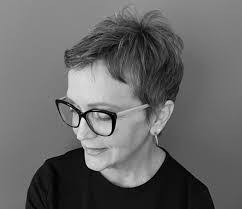 Sally Rath's Instagram, Twitter & Facebook