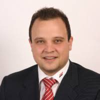 40+ profilů „Daniel Resch“