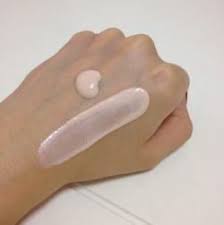 肌に透明感 ツヤが欲しい いつもの化粧品にプラスするだけで 肌がきれいになるアイテム naver まとめ make beauty hair beauty hair makeup