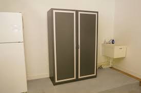 Rustoleum cabinet transformations is the perfect paint for melamine cabinets, and the kit comes with everything you need but the brushes. Painting Melamine How To Paint Melamine Cabinets Krylon Sup Sup