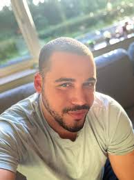 Job search in Surf City area