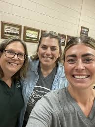 Tracy Sette's Instagram, Twitter & Facebook