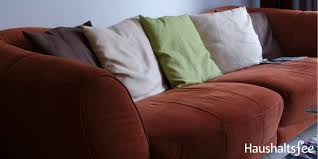 Microfasercouch Mit Glasreiniger Reinigen Sofa Reinigen Microfaser Sofa Reinigen Glasreiniger