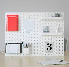 Rangements Pour Materiel Creatif Les Panneaux Perfores Blancs D Ikea My Creative Journal Panneau Perfore Ikea Rangement Mural