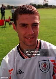 Lee Unsworth's Instagram, Twitter & Facebook