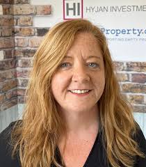 Marcella Robinson's Instagram, Twitter & Facebook