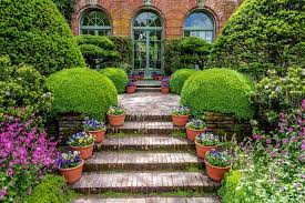 The player will be able to return to the spring hamlet as well as complete the rest of the quests for that day. 9 Quick Ways To Improve Your Garden The English Garden