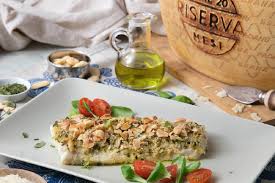 Come ad esempio i calamari ripieni al limone e il merluzzo gratinato , due secondi di pesce perfetti per la cucina di ogni giorno, ma in grado anche di farvi fare un gran figurone in tutte le occasioni speciali. Filetto Di Merluzzo Al Forno In Crosta Di Grana Padano Riserva Mandorle Pangrattato E Erbe Aromatiche Secondi Ricette Con Formaggio