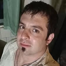 Necesito ese piñón de pata de motor Yamaha 60 2t si alguien me puede ayudar  y lo tiene