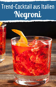 Negroni The Italian Cocktail Hit Turns 100 In 2020 Fruity Cocktails Italian Cocktails Negroni