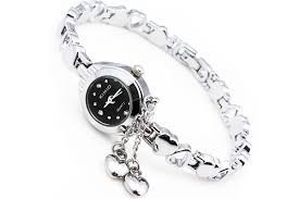 Finding the right gift for that special someone can be a project in and of itself. 10 Best Valentine S Day Gift Ideas For Wife Girlfriend World Blaze