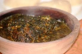 Traditional Mouloukhie Au Poisson Sauce Aux Feuilles De Gombo Kelenkelen Au Cameroun African Food West African Food Food