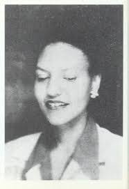 Elise Forrest's Instagram, Twitter & Facebook