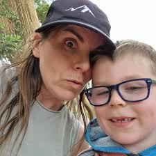 I am looking for a dietician/nutritionist with experience in weight  loss/maintenance