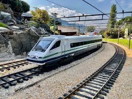 Da telegiornale, 11.07.1959, senza audio. Etr 470 Arriva Sulle Rotaie Della Svizzera Miniatura Swissminiatur