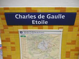 It lies on the boundary of the viiie and xviie arrondissements. Charles De Gaulle Etoile Metro Paris Wikipedia