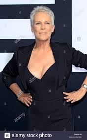 Whether you love her for her iconic roles in scary movies, or for her humanitarian causes, chances are there's something about her. Jamie Lee Curtis Die Teilnahme An Der Halloween Premiere In Tcl Chinese Theatre Am 17 Oktober In Los Angeles Kalifornien 2018 Stockfotografie Alamy