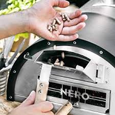 Burnhard Edelstahl Outdoor Pizzaofen Nero Inkl Pizzaschieber Pizzastein Hochwertiger Pizza Backofen Premium Holzofen Fur Den Garten Outdoor Pellet Fornos