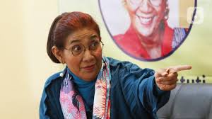 Pelajari kegigihan ibu susi pudjiastuti. Menteri Kkp Edhy Prabowo Ditangkap Kpk Netizen Lapor Ke Susi Pudjiastuti News Liputan6 Com