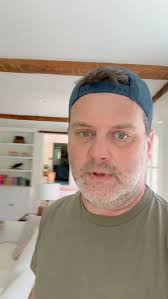 Unboxing book 2 of the CLARA POOLE series: THE WRONG WAY UP! It looks  gorgeous. Thanks so much to everyone at @pixelandinkbks, especially  @alioop117 , for all of the help getting this book into the ...