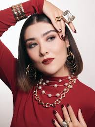 bisuteria_michell x Colómbe Makeup School 🤩 Está temporada es perfecta  para tomar decisiones que te acerquen a tus sueños, ¡Tu yo del 2026 te lo  va a agradecer! ✨ Aprende de 0