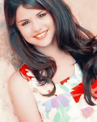 Selena Gomez Hot Pics And Wallpapers 2011