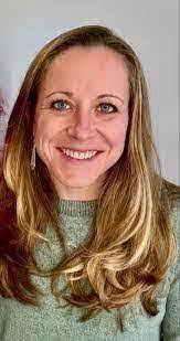 Karen Ballenger's Instagram, Twitter & Facebook