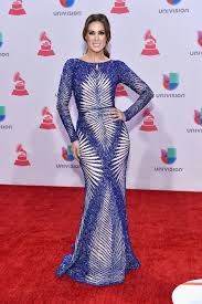 Los Mejores Vestidos De Los Latin Grammy 2015 En 2020 Vestido De Famosa Mejor Vestido Vestidos De Fiesta