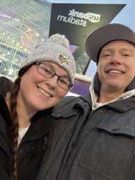 Minnesota Vikings Fan Experience and Community