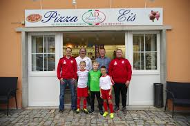 Von altersvorsorge über girokonto bis versicherung: E Jugend Freuen Sich Uber Trikots Tsv V 1873 Worth A D Donau E V