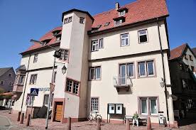 Die zeiten des kundendienstes können unterschiedlich ausfallen. Schloss Neuer Bau Wertheim Neuer Bau Erbgrafen Haus In Wertheim