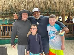 Peralta is having a career season right now, so naturally, the trade rumors  are swirling… ⚾️ One person NOT buying them — Brewers GM Matt Arnold 🚨 “ Freddy means the world to